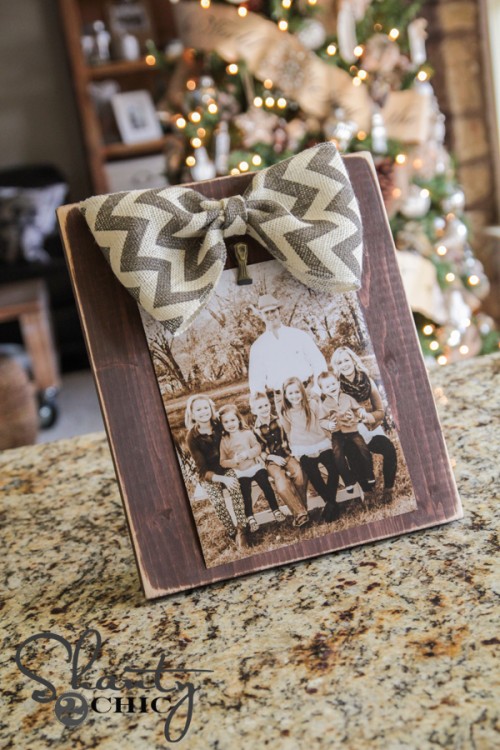 Bow-Picture-Frame-DIY-500x750