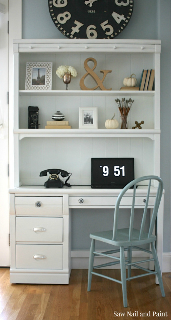 white-desk-and-hutch